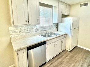 Building Photo - 1401 Lazy Brook Building Photo - 1401 Lazy Brook