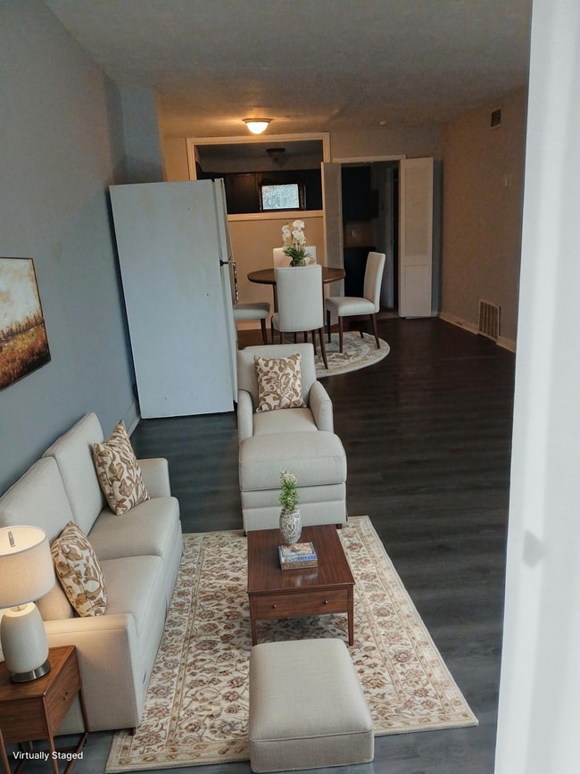 Building Photo - 2113 Church Ln