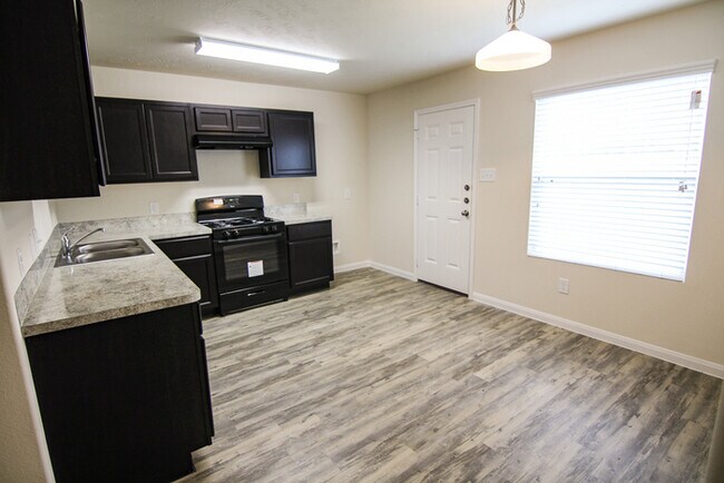 Building Photo - 13215 Italian Cypress Trail