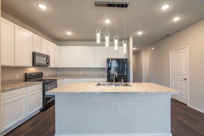 Foto del edificio - 1005 Stanridge Ln
