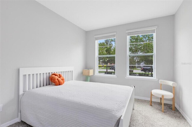 Foto del edificio - 8645 Tavistock Lakes Blvd
