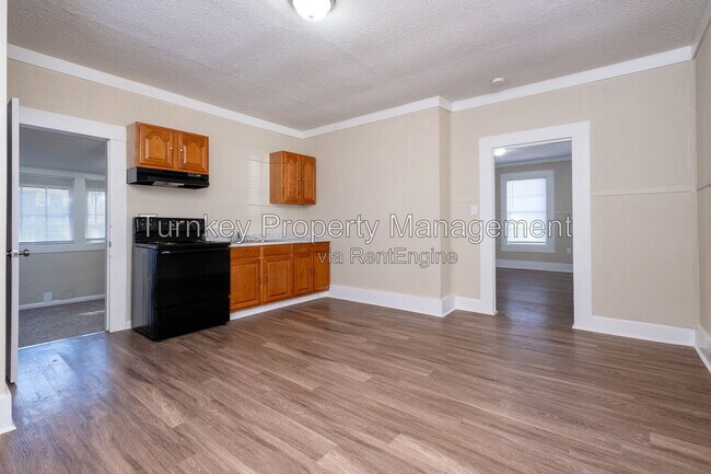 Foto del edificio - 1308 W 21st St