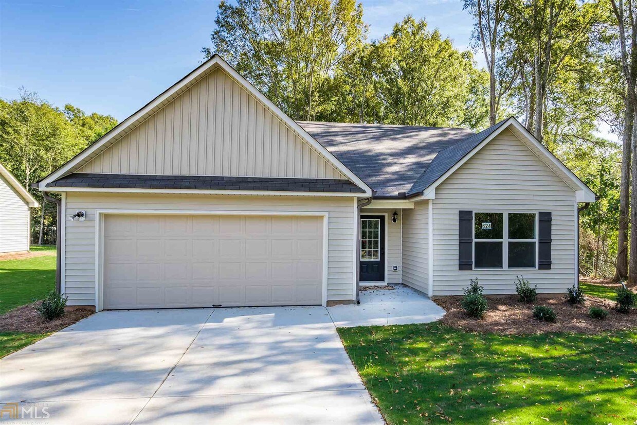 624 Stowers Dr, Monroe, GA 30655 House for Rent in Monroe, GA