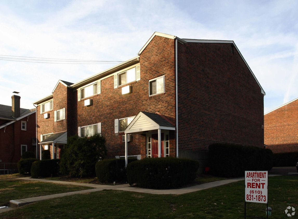Primary Photo - 106 Starr St