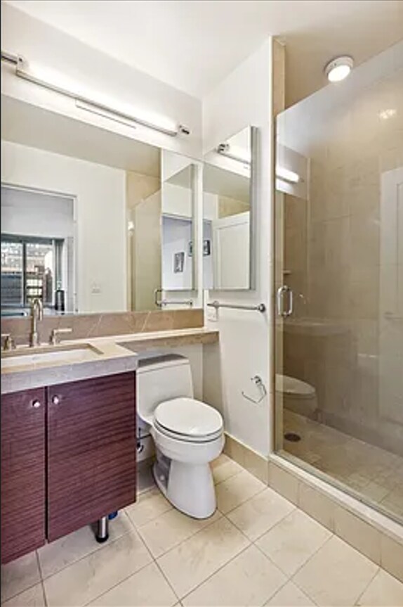 Master bath with shower stall and separate bath tub - 30 West St