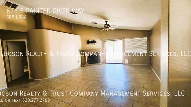 Building Photo - Welcome to this charming 3 bedroom, 2 bath...
