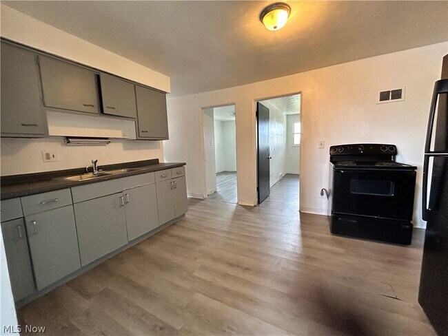 Foto del edificio - 2614 Sunset Blvd