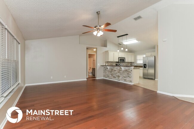 Building Photo - 1805 Hudson Ct