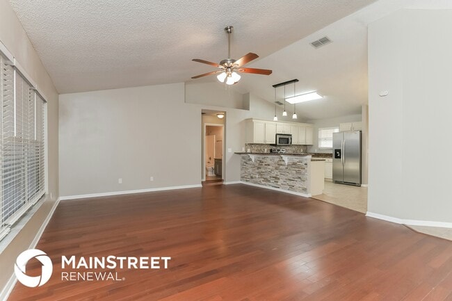 Foto del edificio - 1805 Hudson Ct