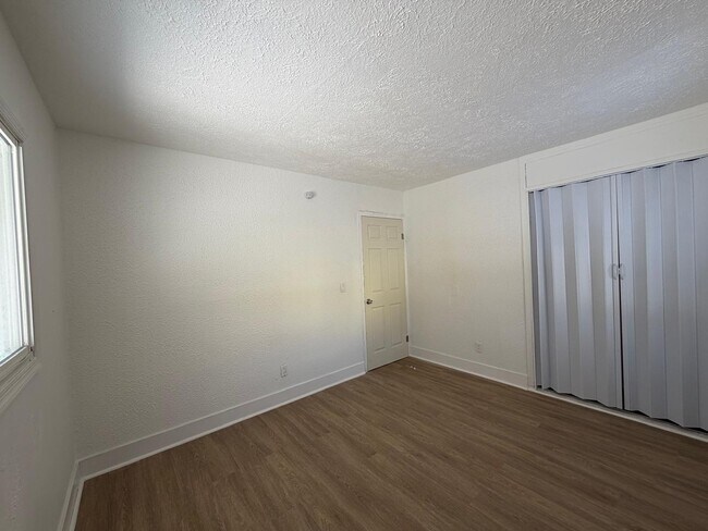 Foto del edificio - 3717 Nevada Ave