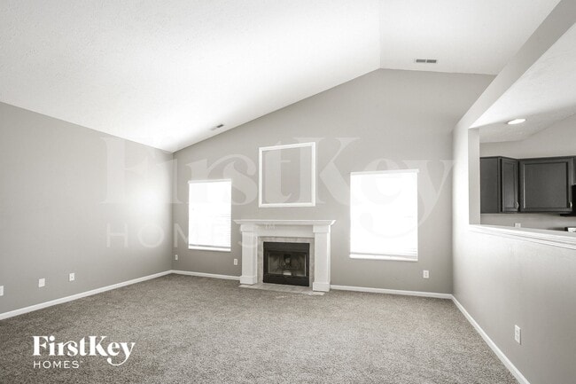 Building Photo - 5720 Ashby Dr