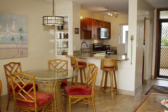 Building Photo - Menehune Shores #306