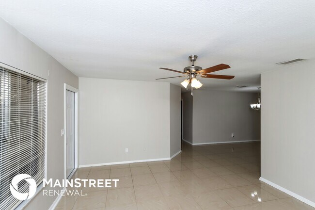 Foto del edificio - 229 SW Kentwood Rd