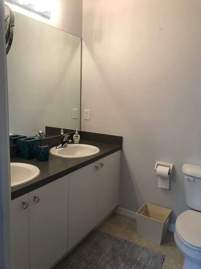 Mater bath - 2081 Willow Hammock Cir