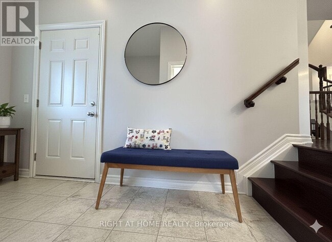 Photo du bâtiment - 366 Forestbrook St