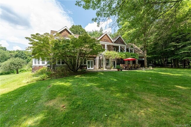 Foto del edificio - 658 Grant Rd