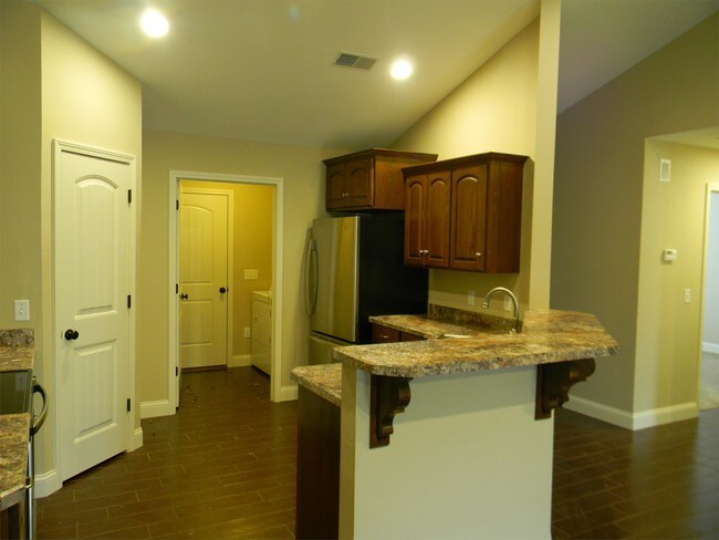 Foto del edificio - 138 Founders Ct