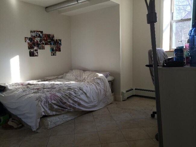 Building Photo - 35 Cummings Rd