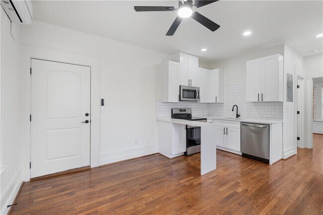 Foto del edificio - 405 4th St NE