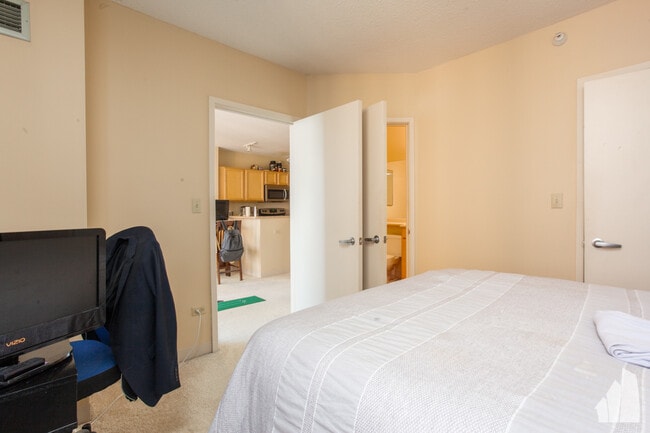 Foto del edificio - 222 N Columbus Dr