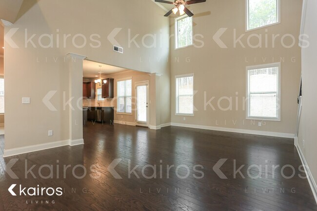 Building Photo - 1660 Riverpark Dr.