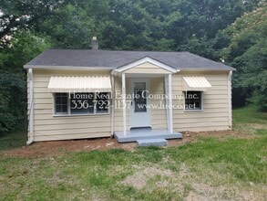 Building Photo - 3050 Heitman Dr