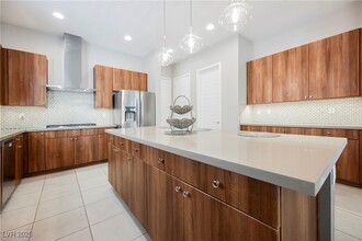 Building Photo - 11262 Cactus Tower Ave