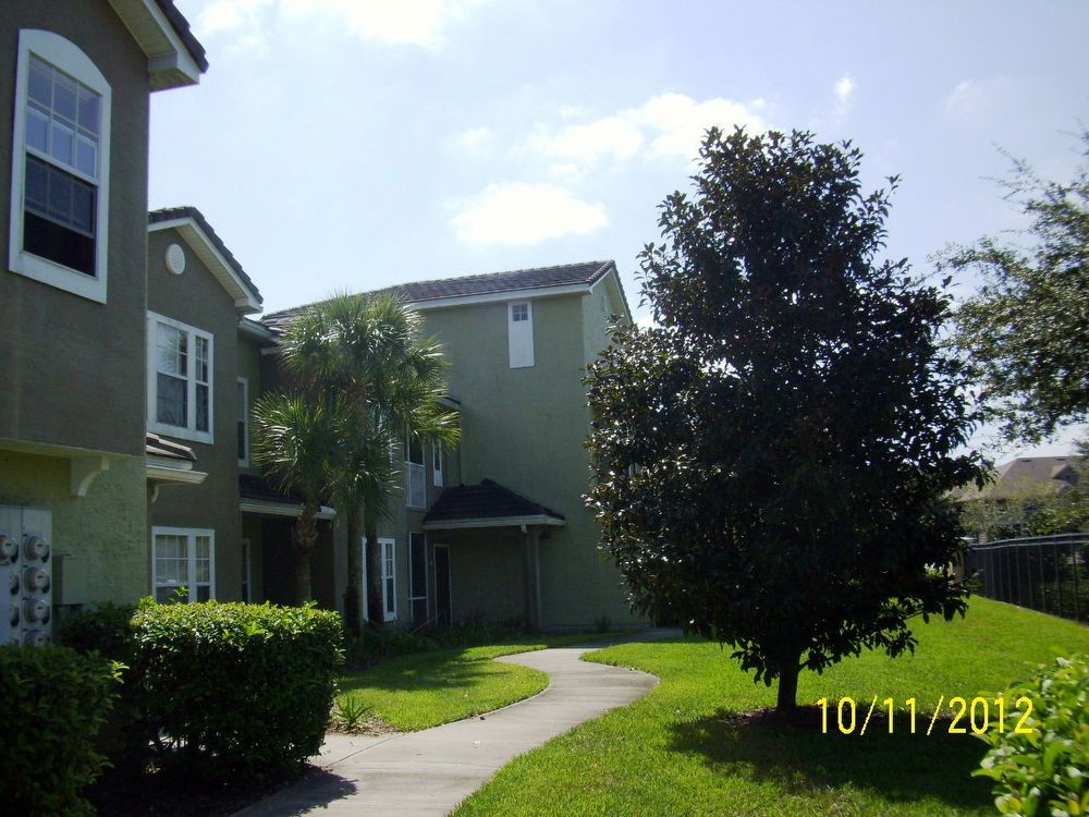 Primary Photo - 10075 Gate Pky N