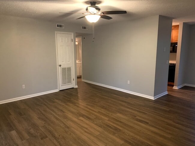 Building Photo - 1600 Rucker Blvd