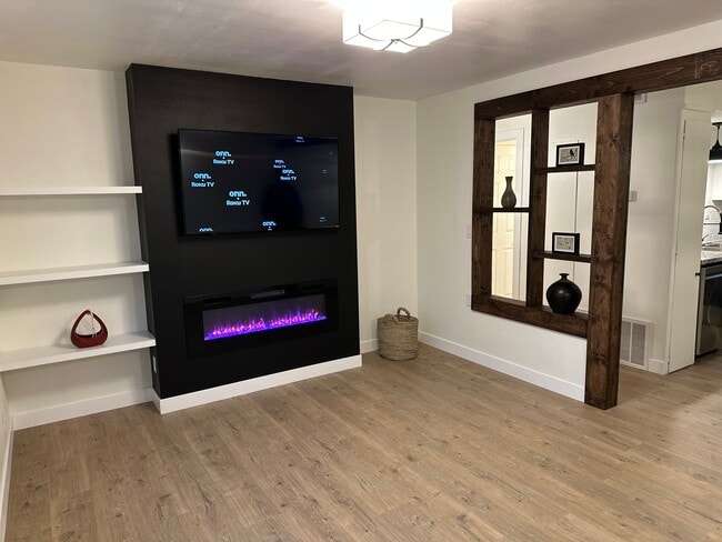 Foto del edificio - 2806 Willow Dr