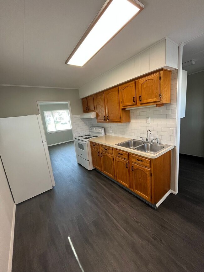 Foto del edificio - Three Bedroom, One Bathroom Home In Columbus