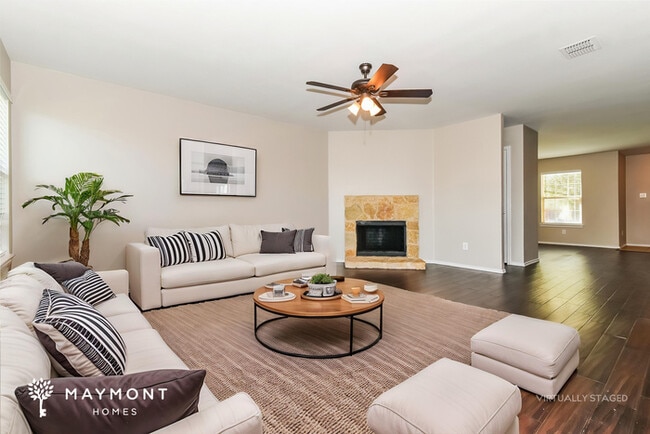 Building Photo - 512 Laurel Ln