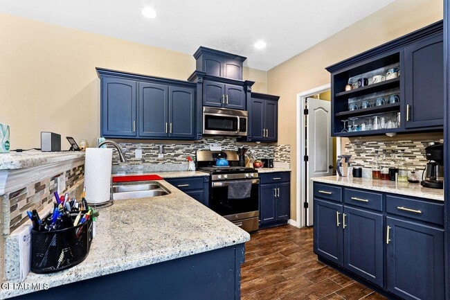 Building Photo - 2244 Honour Point Pl