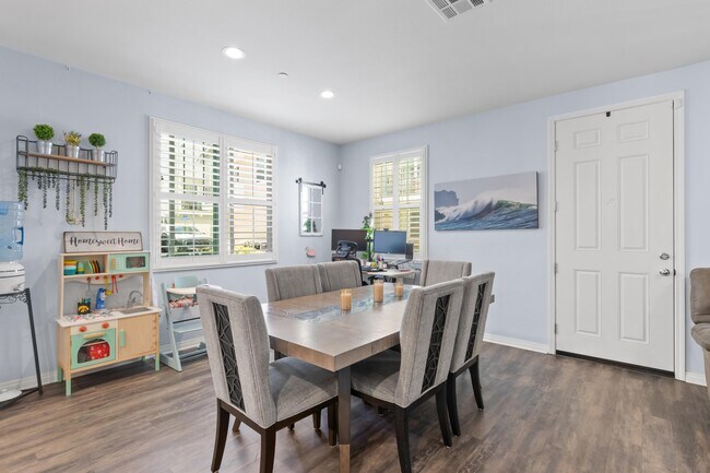 Foto del edificio - 524 Turnstone Ln