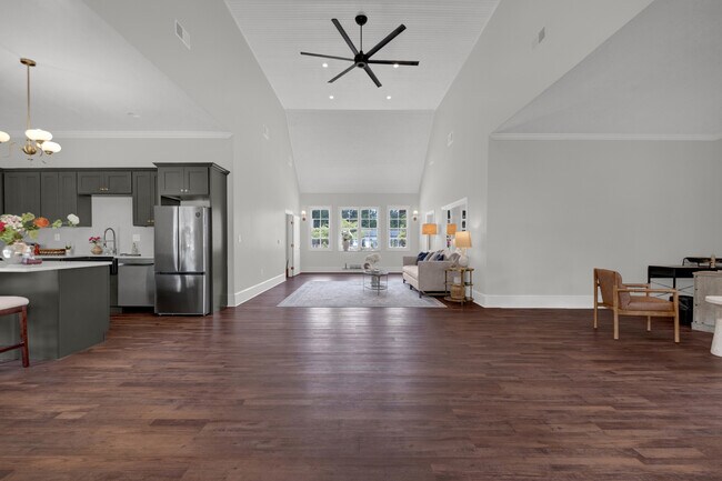 Foto del edificio - Fairfax Manor Townhomes