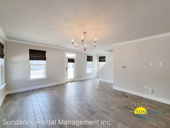 Building Photo - 3 br, 2.5 bath House - 207 Melrose Avenue
