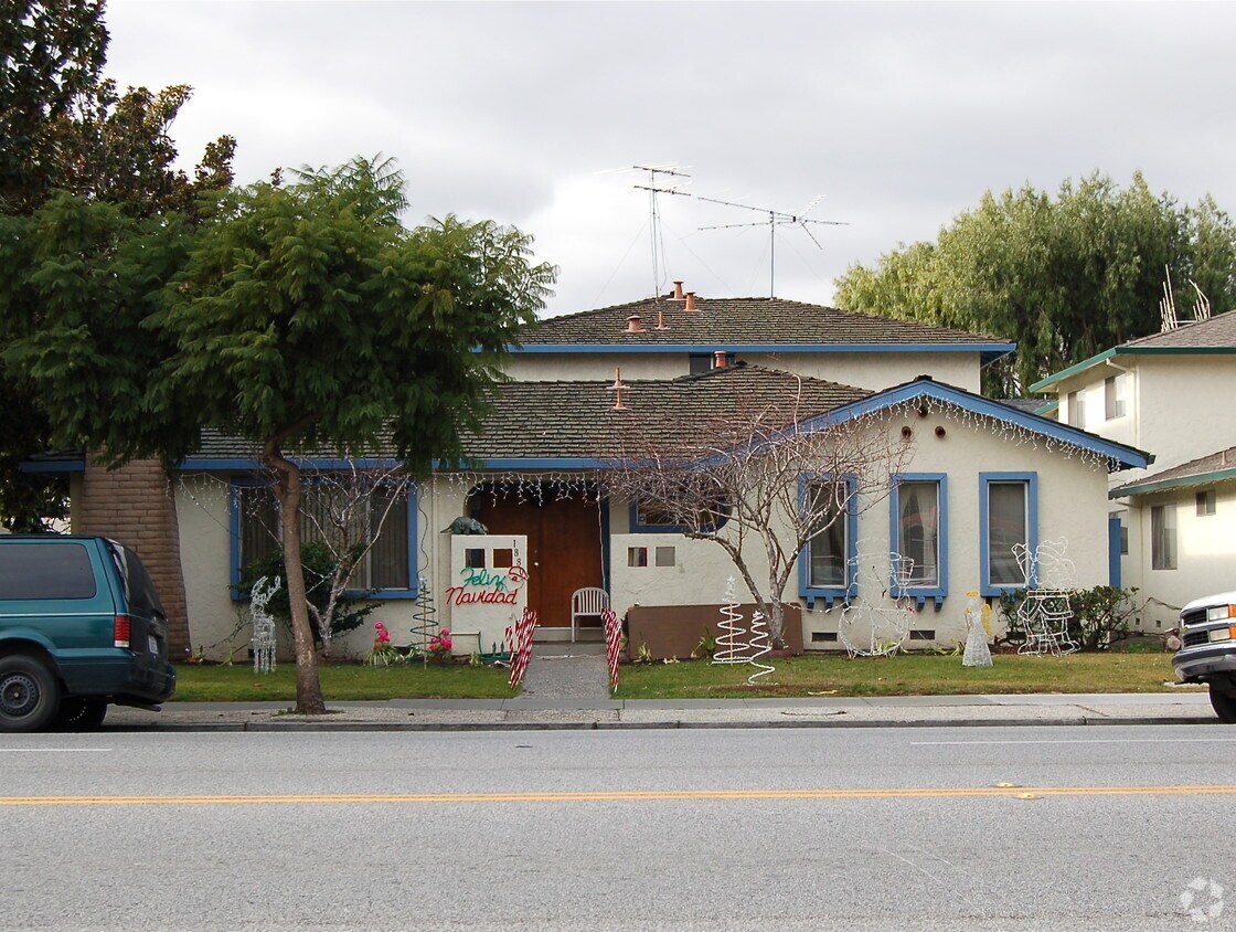 Foto del edificio - 1880 Scott Blvd