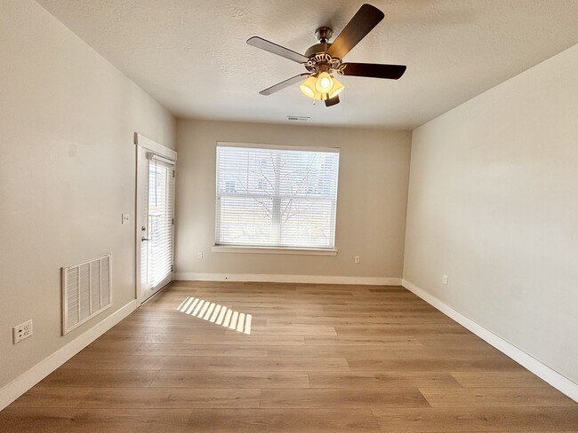 Building Photo - 13084 S Tortola Dr