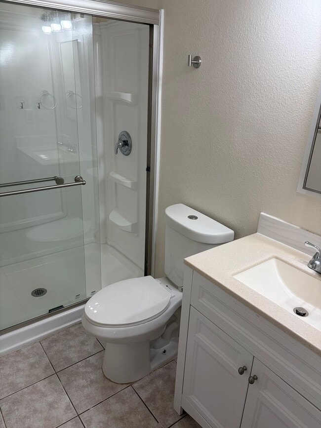 Foto del edificio - 3-Bed, 2-Bath Townhome in University City!