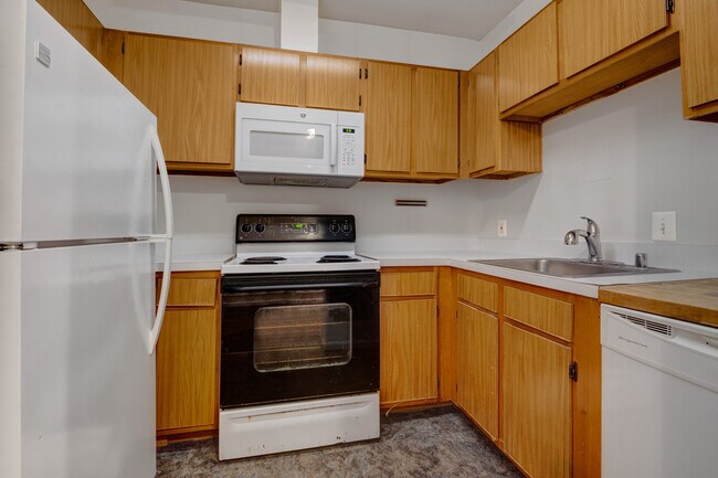 Foto del edificio - 1 Bed / 1 Bath apartment available immedia...