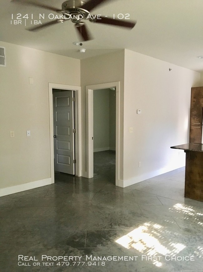 Building Photo - 1241 Oakland Ave