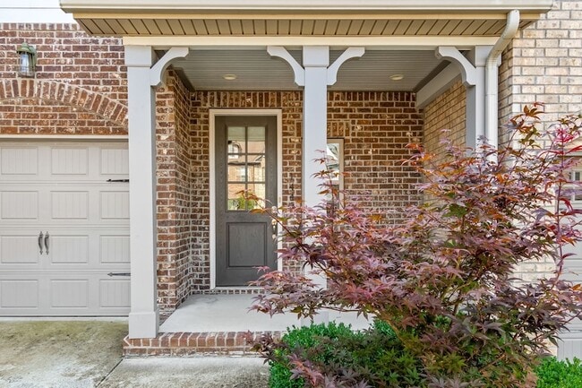 Building Photo - 1444 Channing Dr