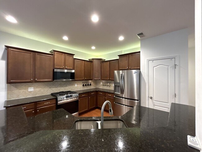 Foto del edificio - T.R. Lawing Realty Property