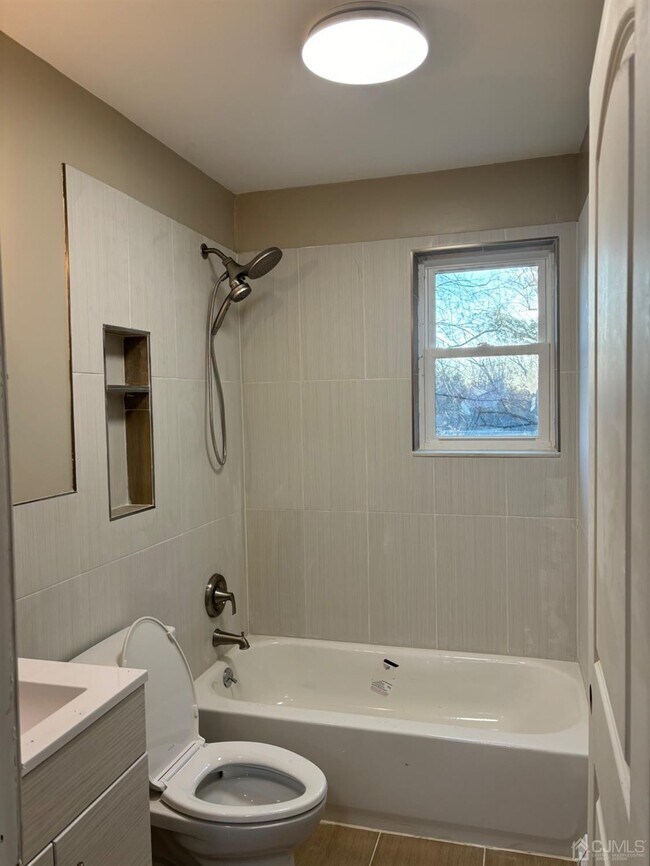 289 Main St Unit 4H, Spotswood, NJ 08884 Condo for Rent in Spotswood