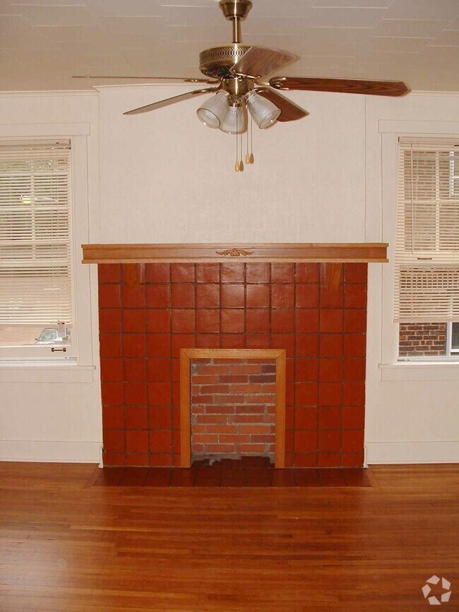 Building Photo - 5840 Alderson St