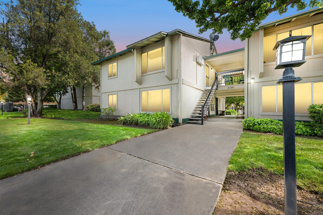 Foto principal - 1201 Morse Ave