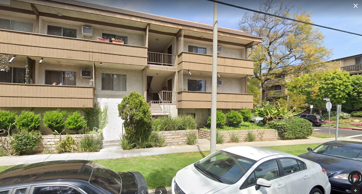 Primary Photo - 10809 Missouri Ave