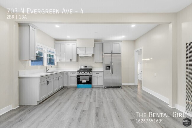 Building Photo - 703 N Evergreen Ave