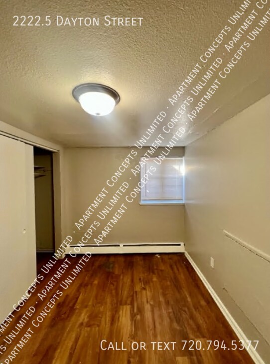 Foto del edificio - 2222.5 Dayton St
