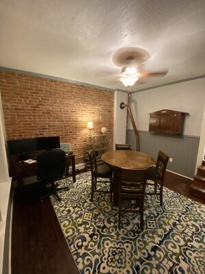 Dining room - 834 W Galena St